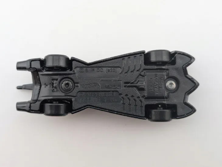 hot-wheels-batmobile-marka-hot-wheels