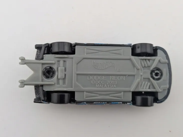 hot-wheels-dodge-neon-2003-marka-hot-wheels