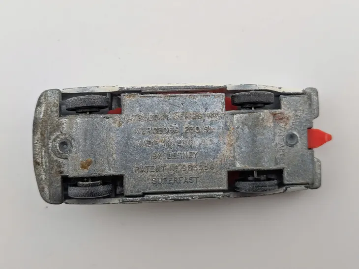 matchbox-mercedes-230-sl-marka-matchbox