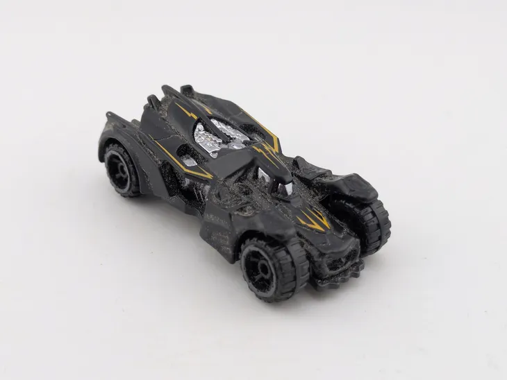 hot-wheels-batman-arkham-knight-batmobile