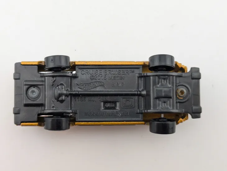 hot-wheels-cruise-bruiser-marka-hot-wheels