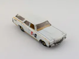 hot-wheels-70-chevelle-ss-wagon-chevrolet-hurst