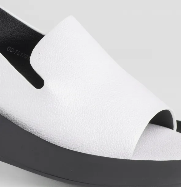 sandaly-damskie-skora-platforma-38-kod-producenta-gd-fl1701white
