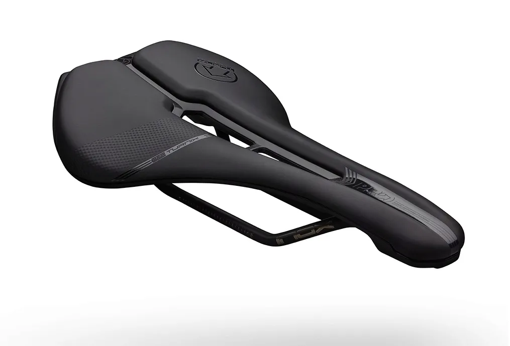 siodlo-pro-turnix-performance-black-132mm-af