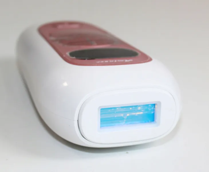 depilator-aminzer-pa2-sposob-depilacji-impuls-swiatla