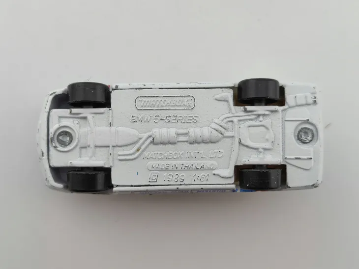 matchbox-bmw-5-series-535i-e34-marka-matchbox