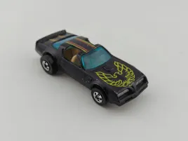 hot-wheels-pontiac-hot-bird-blackwalls