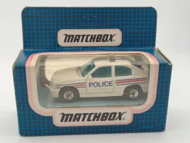 mb8-matchbox-vauxhall-astra-gte-police-car-opel-kadett-blue-grid-box