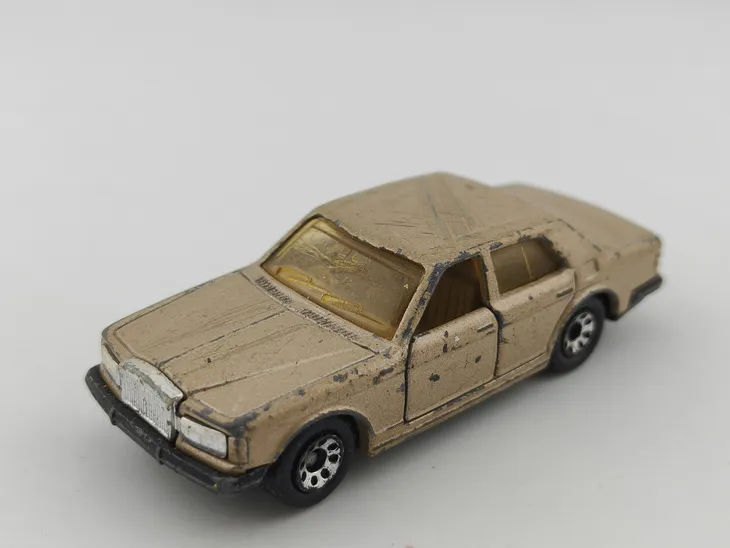 matchbox-rolls-royce-silver-spirit