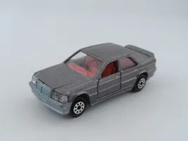 majorette-mercedes-190e-2-3-16
