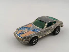 hot-wheels-z-whiz-datsun-240-fairlady-z-blackwalls