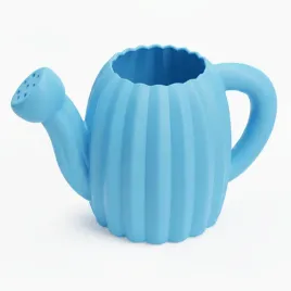 kompaktowa-konewka-blekitna-do-roslin-domu-o-minimalistycznym-designie