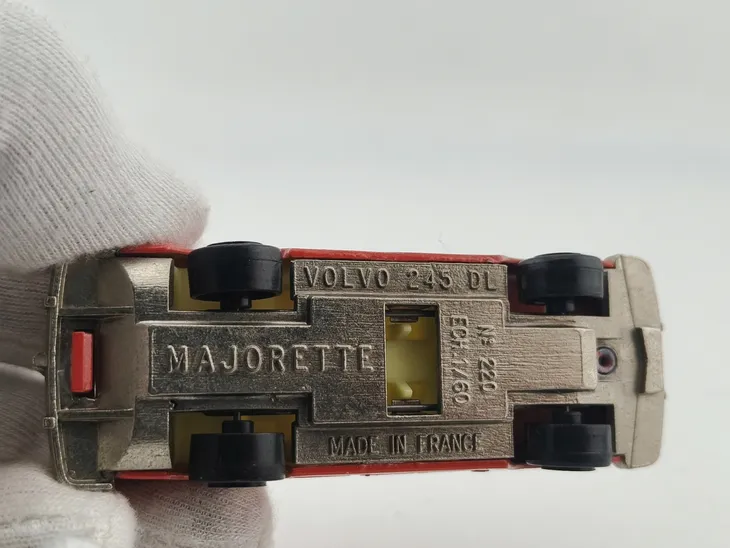 majorette-volvo-245-dl-marka-majorette