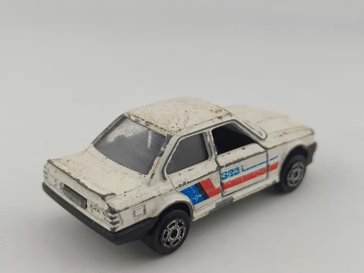 majorette-bmw-325i-e30-coupe-stan-nowy