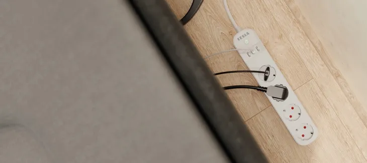 gniazdko-tesla-smart-wifi-waga-z-opakowaniem-0-15-kg