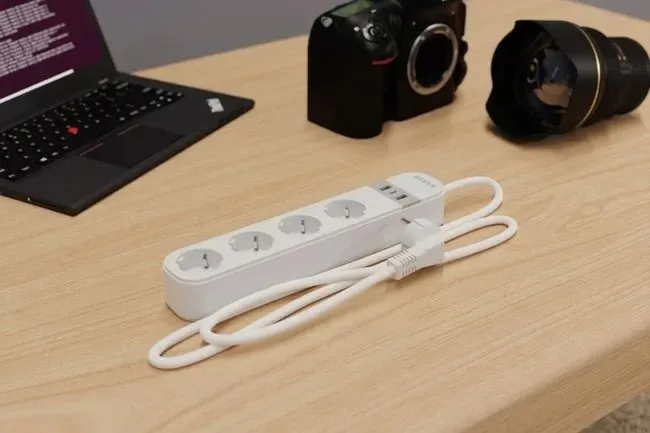gniazdko-tesla-smart-wifi-kod-taryfy-celnej-85371098
