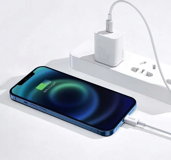 kabel-baseus-usb-typ-c-apple-lightning-1-m-bialy-kolor-bialy-zgodnosc-ze-standardem-quick-charge-3-0