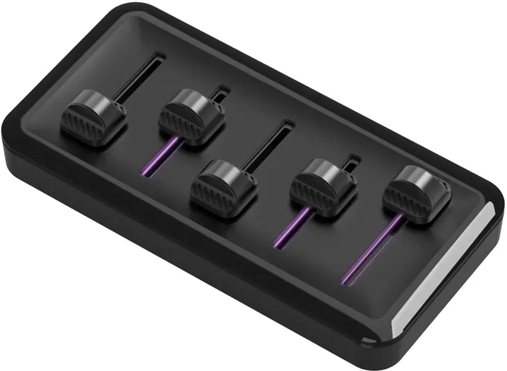 panel-do-steramingu-cooler-master-masterhub-15-przyciskow-2-rolki-model-masterhub