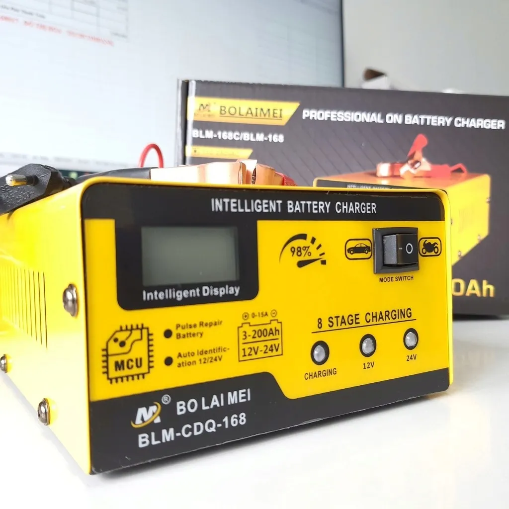 prostownik-samochodowy-do-akumulatorow-12v-24v-stan-nowy
