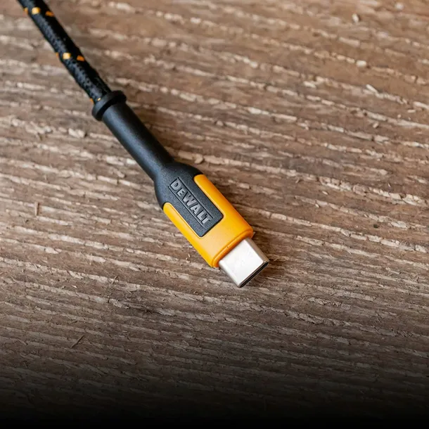 kabel-usb-c-na-usb-c-marka-dewalt