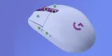 mysz-logitech-g305-lightspeed-liliowy-profil-myszy-praworeczna