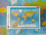 puzzle-trefl-2000-elementow-polityczna-mapa-swiata-liczba-elementow-2000
