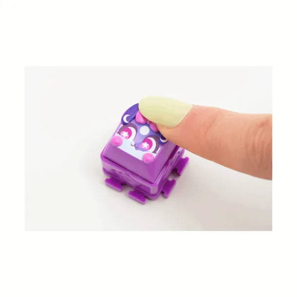 clickeez-deluxe-keychain-fidget-cube-typ-figurka