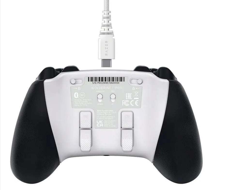 pad-bezprzewodowy-razer-wolverine-v2-pro