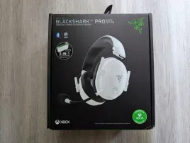 sluchawki-razer-blackshark-v2-pro-white-edition-xbox