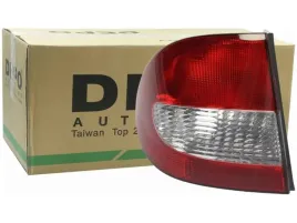 lampa-tyl-lewa-renault-megane-i-99-03-sedan