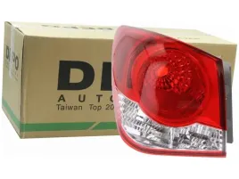 lampa-tyl-lewa-chevrolet-cruze-09-11-sedan