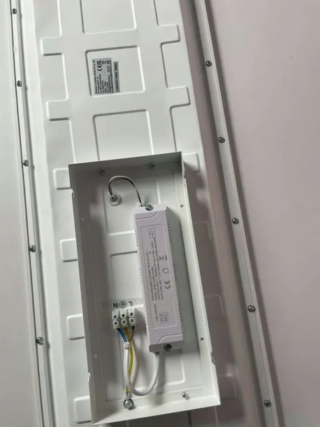 panel-led-briloner-bialy-zasilanie-sieciowe