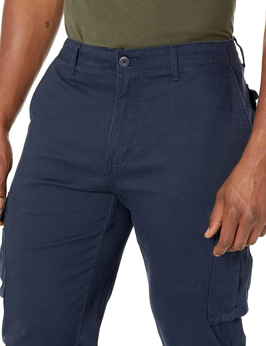 amazon-essentials-herren-gerade-geschnittene-34-cale-32-cale