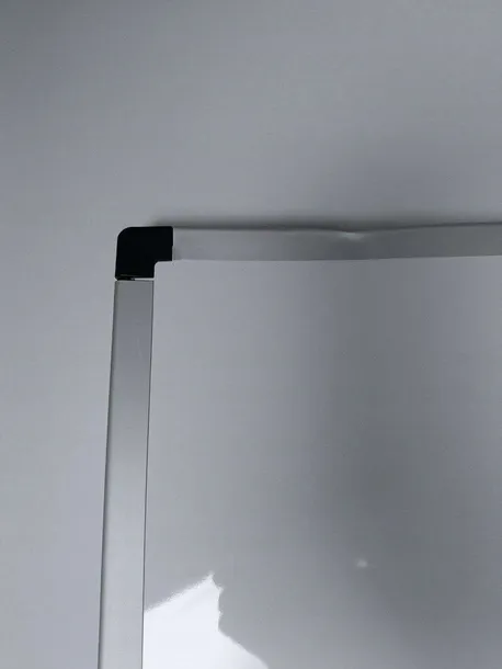tablica-magnetyczna-amazon-basics-whiteboard-dlugosc-60-cm-szerokosc-produktu-45-cm