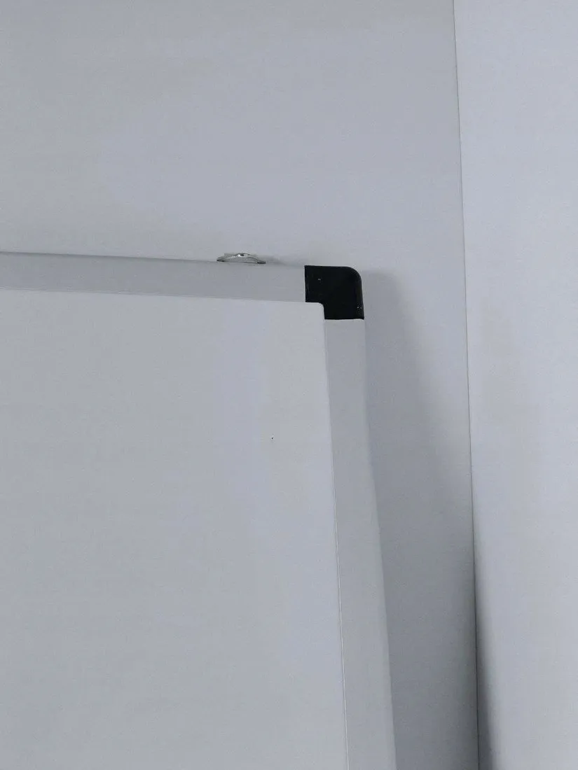 tablica-magnetyczna-amazon-basics-whiteboard
