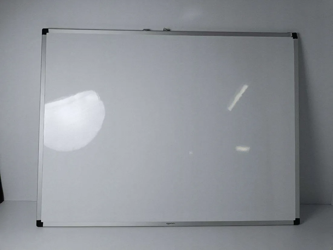 tablica-magnetyczna-amazon-basics-whiteboard