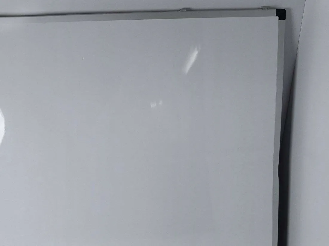 tablica-magnetyczna-amazon-basics-whiteboard