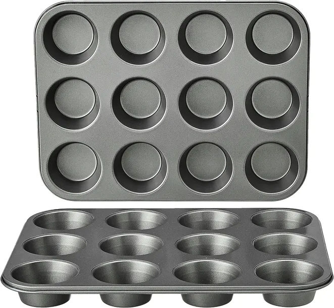 amazon-basics-okragla-blacha-do-pieczenia-muffinek-stan-nowy