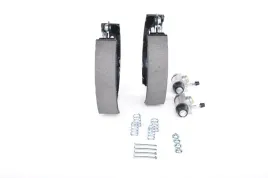 bosch-0-204-114-546-zestaw-szczek-hamulcowych