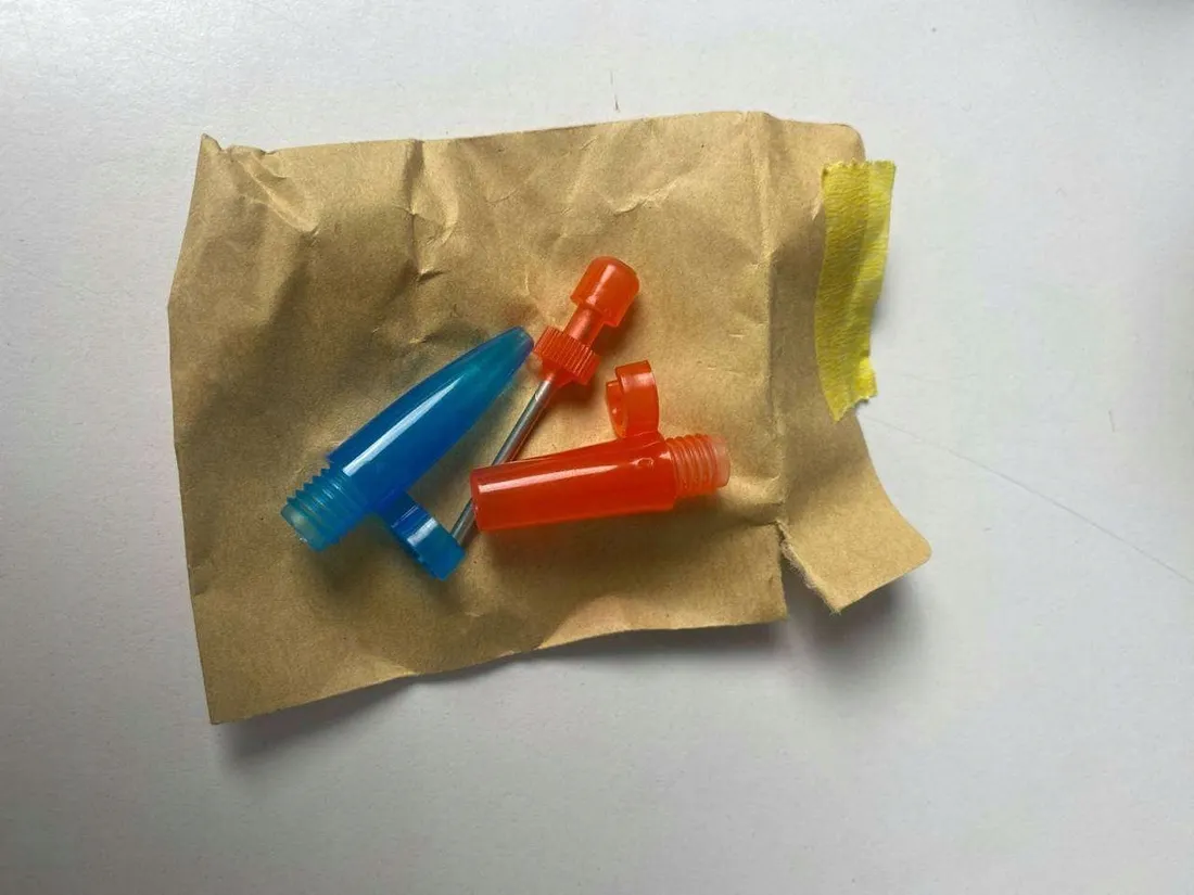 booster-4w1-kompresor-rozruch-latarka