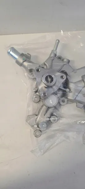 pompa-wody-skf-vkpc-85310-producent-czesci-skf-waga-produktu-1-22-kg