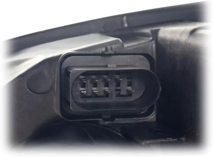 valeo-044918-reflektor-wersja-europejska