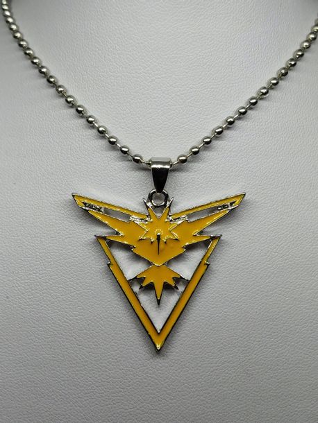 Naszyjnik Pokemon Go Zapdos Team Instinct Wisiorek Erli Pl Naszyjnik Pokemon Go Zapdos Team Instinct Wisiorek Erli Pl