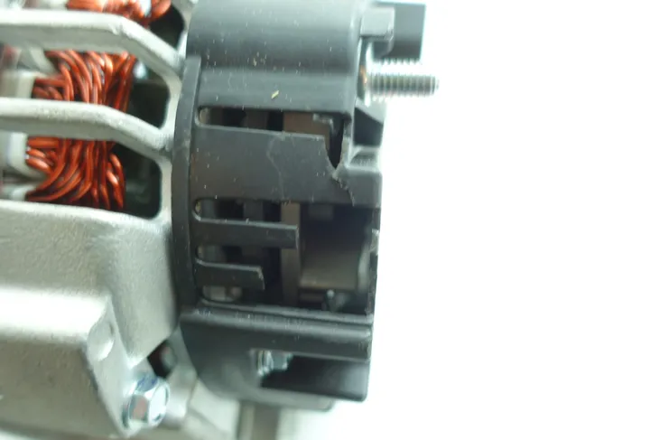 alternator-era-210503a-producent-czesci-era-prad-ladowania-alternatora-125-a