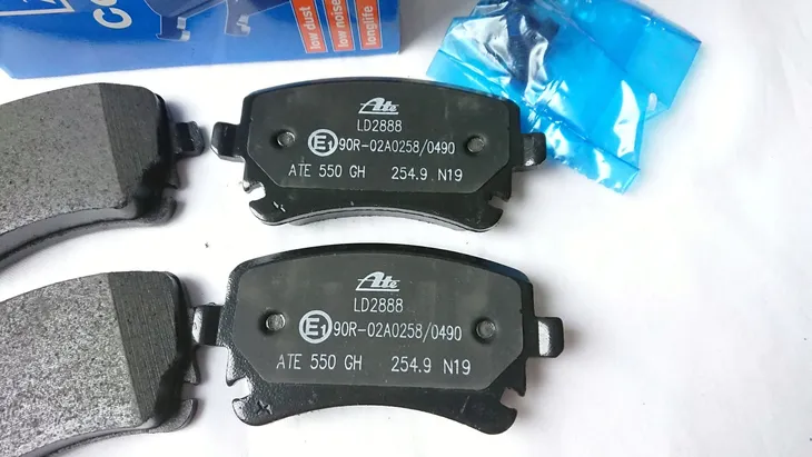 ate-ceramic-klocki-tyl-audi-a4-a6-waga-produktu-1-kg