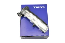 volvo-xc60-prawy-kierunkowskaz-prawe-lusterko-oe-31371879