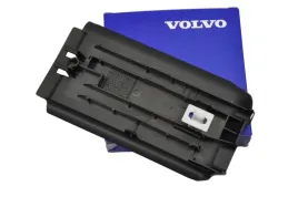 volvo-xc90-oslona-przewodow-paliwowych-30716237-oe