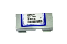 volvo-v40-s60-v60-s80-obudowa-lampki-schowka-oe-30676260