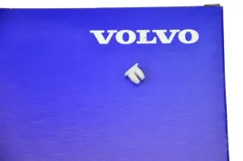 volvo-s60-s80-spinka-lampki-tablicy-rejestracyjnej