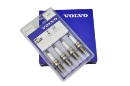 volvo-s40-v40-turbo-oryginal-swiece-zaplonowe-oe